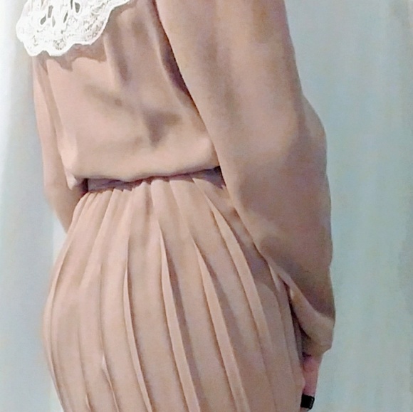 VTG Ladies Day dress! Mauve/Lace - Picture 3 of 7